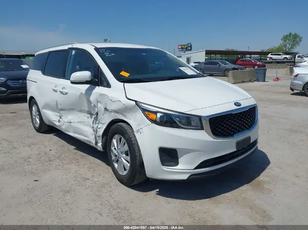 KNDMB5C1XG6132512 2016 KIA SEDONA - Image 1