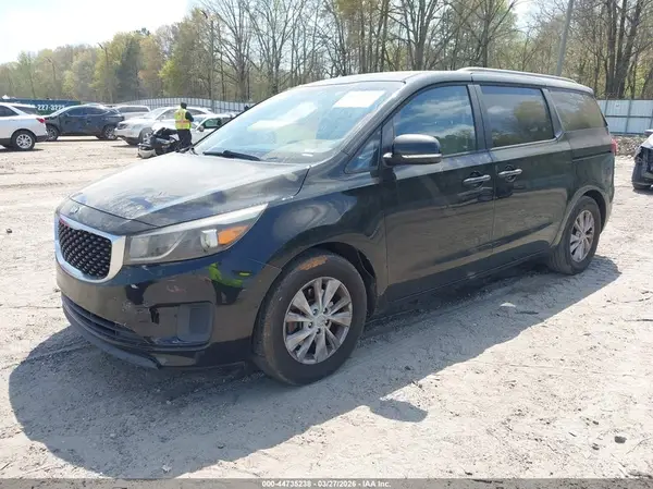KNDMB5C1XG6133224 2016 KIA SEDONA - Image 2