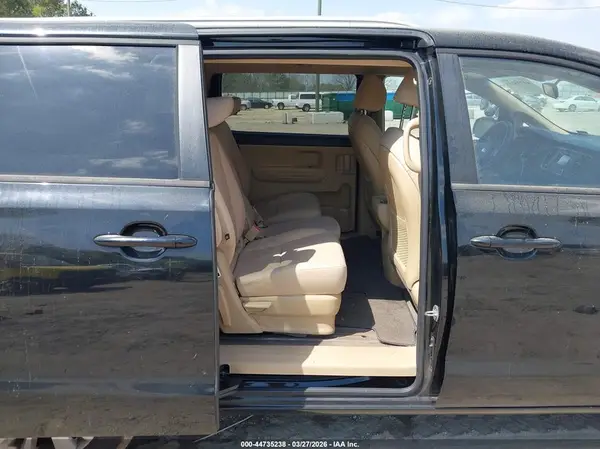 KNDMB5C1XG6133224 2016 KIA SEDONA - Image 8