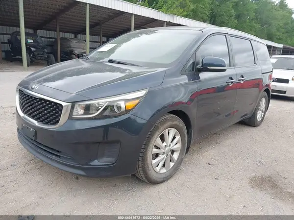 KNDMB5C1XG6134454 2016 KIA SEDONA - Image 2