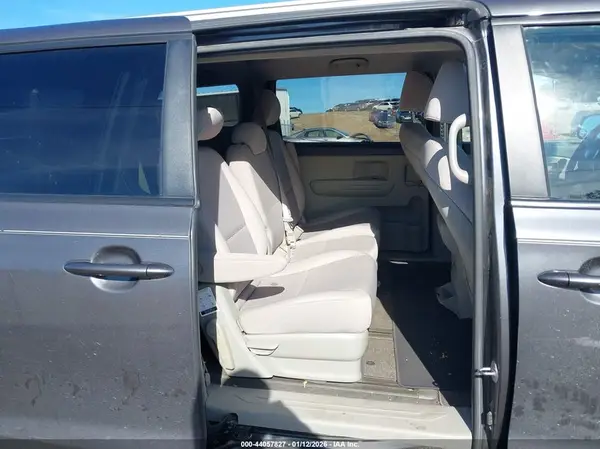 KNDMB5C1XG6136656 2016 KIA SEDONA - Image 8
