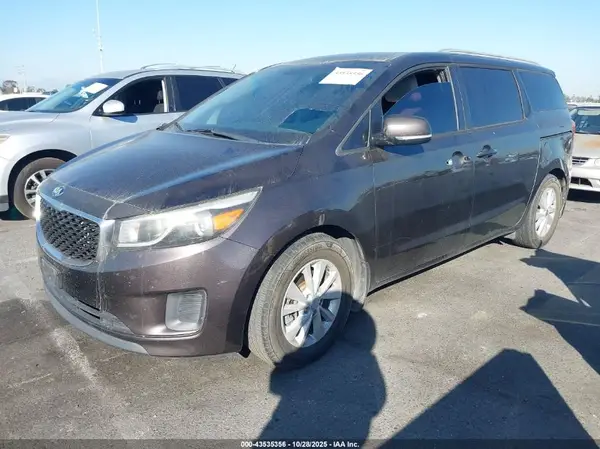 KNDMB5C1XG6143333 2016 KIA SEDONA - Image 2
