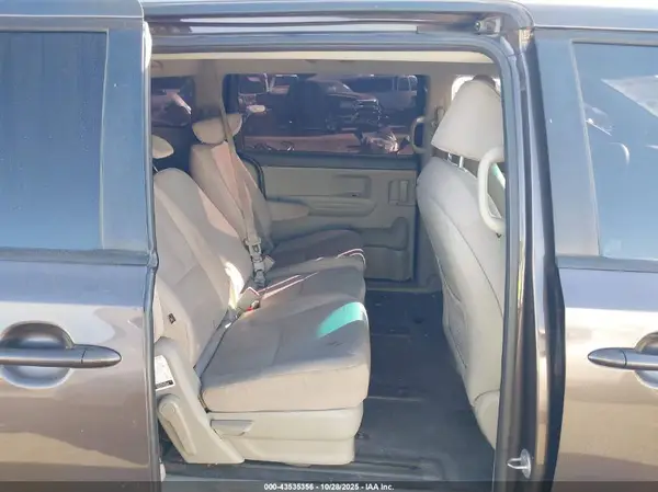 KNDMB5C1XG6143333 2016 KIA SEDONA - Image 8