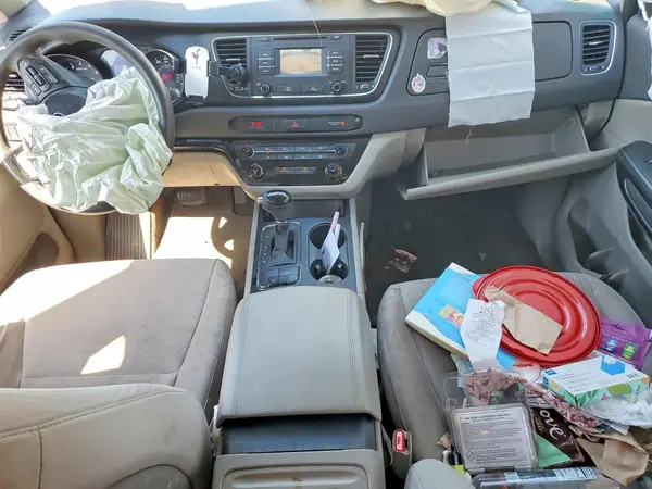 KNDMB5C1XG6145258 2016 KIA SEDONA - Image 8
