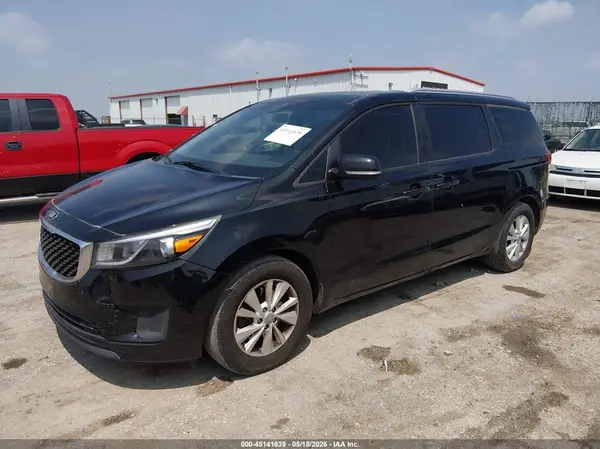 KNDMB5C1XG6160424 2016 KIA SEDONA - Image 2