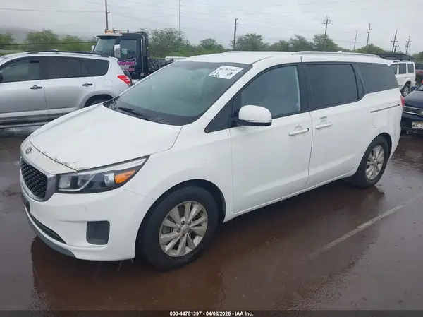 KNDMB5C1XG6168376 2016 KIA SEDONA - Image 2