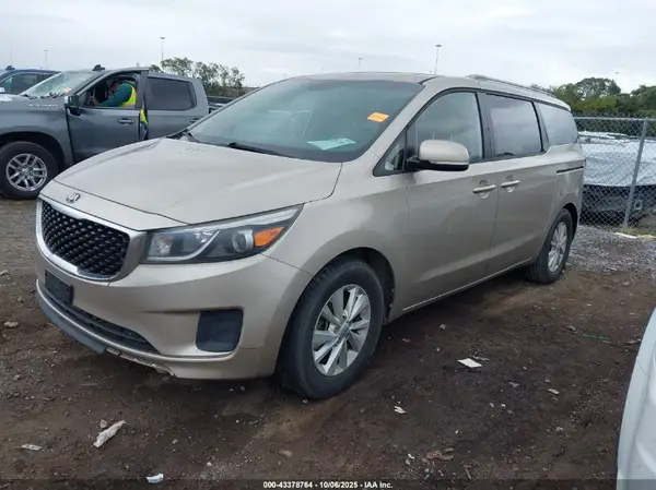 KNDMB5C1XG6191530 2016 KIA SEDONA - Image 2