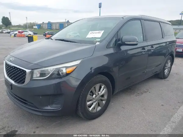 KNDMB5C1XG6191852 2016 KIA SEDONA - Image 2