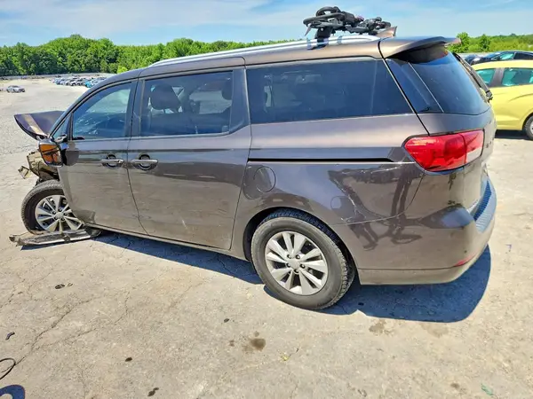 KNDMB5C1XG6194587 2016 KIA SEDONA - Image 2