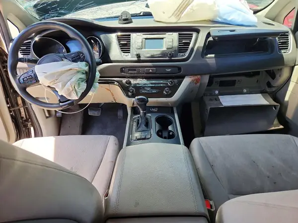 KNDMB5C1XG6194587 2016 KIA SEDONA - Image 8