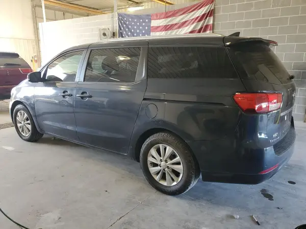 KNDMB5C1XG6194976 2016 KIA SEDONA - Image 2