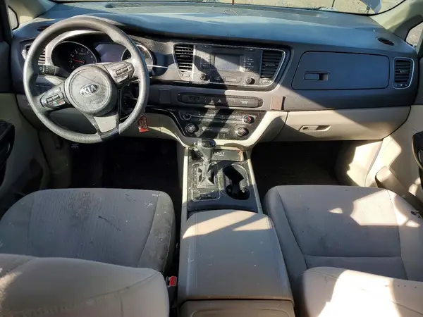 KNDMB5C1XG6204261 2016 KIA SEDONA - Image 8
