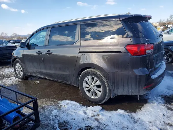 KNDMB5C1XG6212358 2016 KIA SEDONA - Image 2