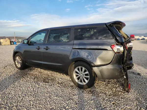 KNDMB5C1XH6218663 2017 KIA SEDONA - Image 2