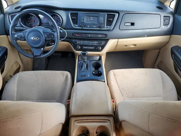 KNDMB5C1XH6230568 2017 KIA SEDONA - Image 8
