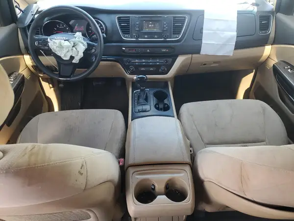 KNDMB5C1XH6231963 2017 KIA SEDONA - Image 8
