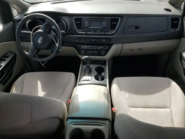 KNDMB5C1XH6241960 2017 KIA SEDONA - Image 8