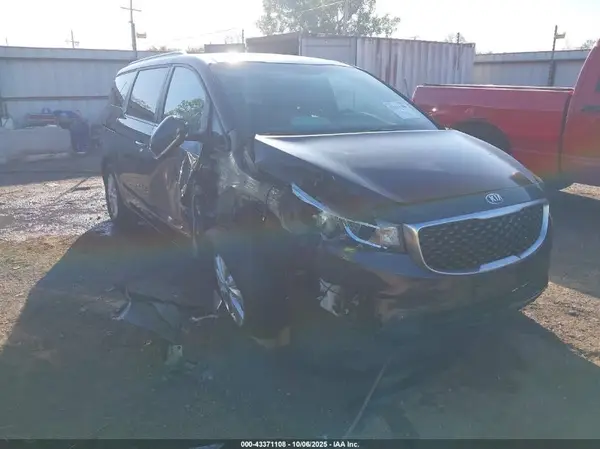KNDMB5C1XH6242672 2017 KIA SEDONA - Image 1
