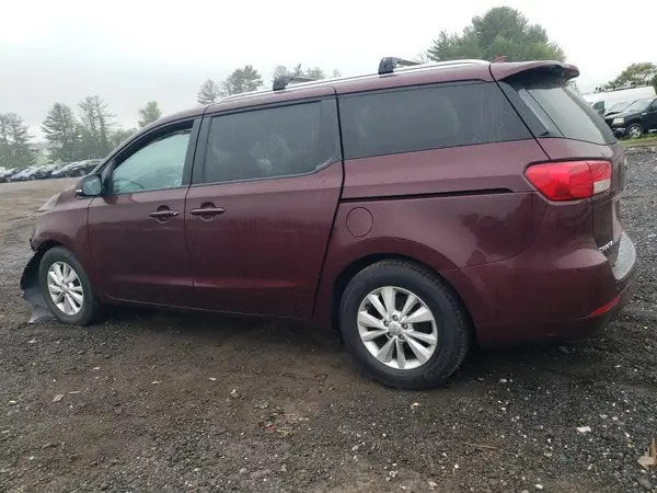 KNDMB5C1XH6246673 2017 KIA SEDONA - Image 2