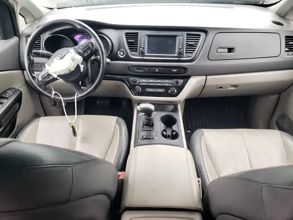 KNDMB5C1XH6246673 2017 KIA SEDONA - Image 8