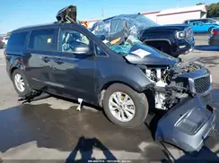KNDMB5C1XH6247581 2017 KIA SEDONA