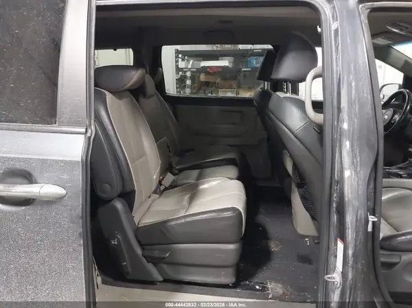 KNDMB5C1XH6269418 2017 KIA SEDONA - Image 8