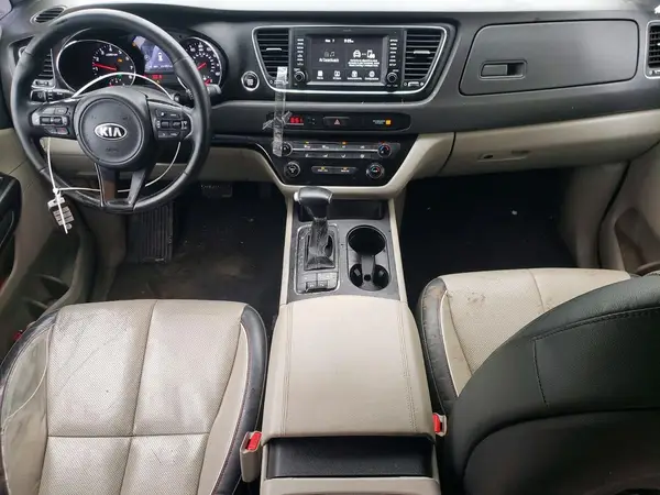 KNDMB5C1XH6281312 2017 KIA SEDONA - Image 8