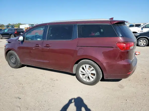 KNDMB5C1XH6313384 2017 KIA SEDONA - Image 2