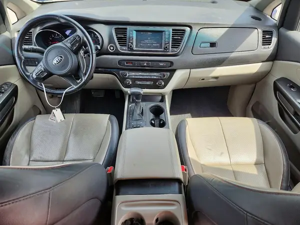 KNDMB5C1XH6314275 2017 KIA SEDONA - Image 8