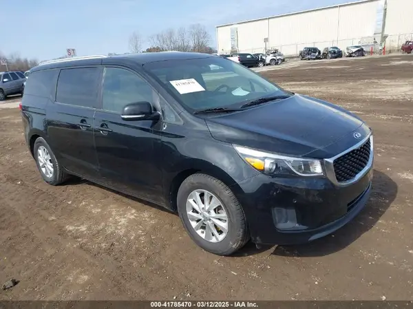KNDMB5C1XH6328399 2017 KIA SEDONA - Image 1