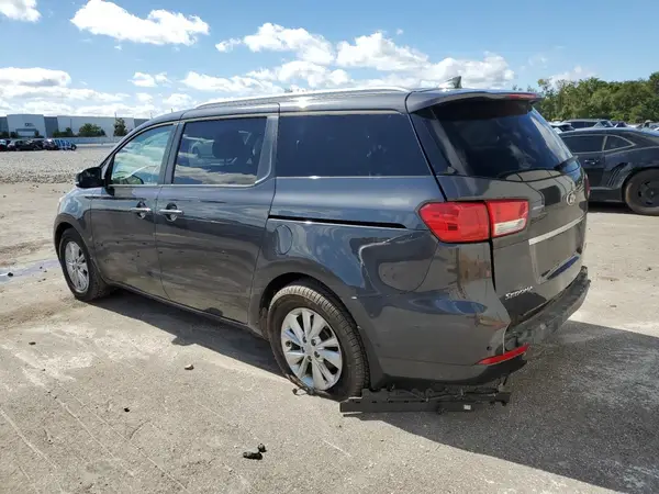 KNDMB5C1XH6328404 2017 KIA SEDONA - Image 2