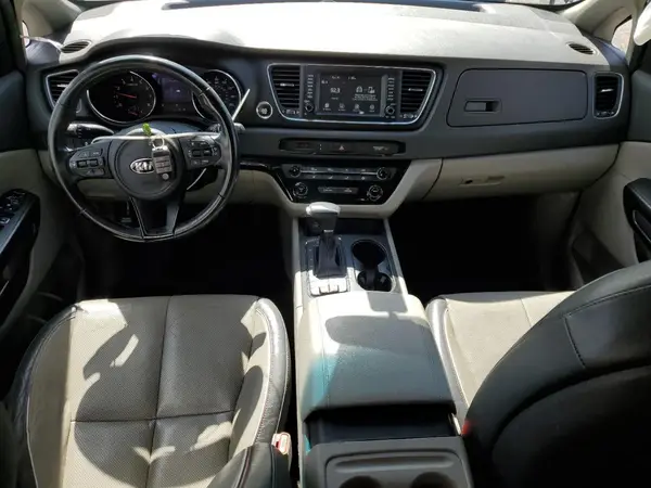 KNDMB5C1XH6328404 2017 KIA SEDONA - Image 8