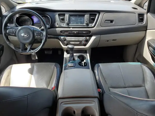 KNDMB5C1XH6333442 2017 KIA SEDONA - Image 8