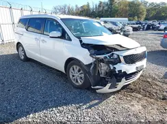 KNDMB5C1XH6333702 2017 KIA SEDONA