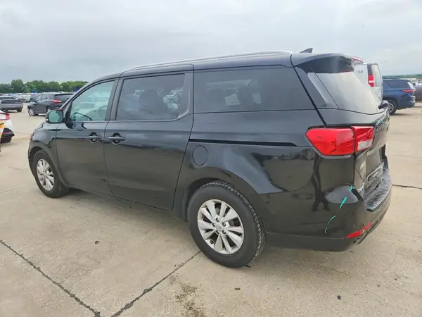 KNDMB5C1XH6337894 2017 KIA SEDONA - Image 2