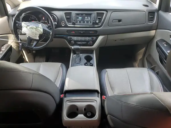 KNDMB5C1XJ6360498 2018 KIA SEDONA - Image 8