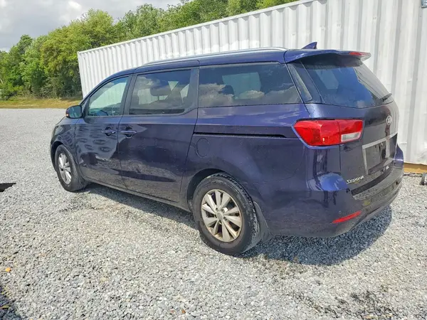 KNDMB5C1XJ6379813 2018 KIA SEDONA - Image 2