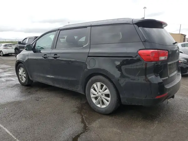 KNDMB5C1XJ6390245 2018 KIA SEDONA - Image 2