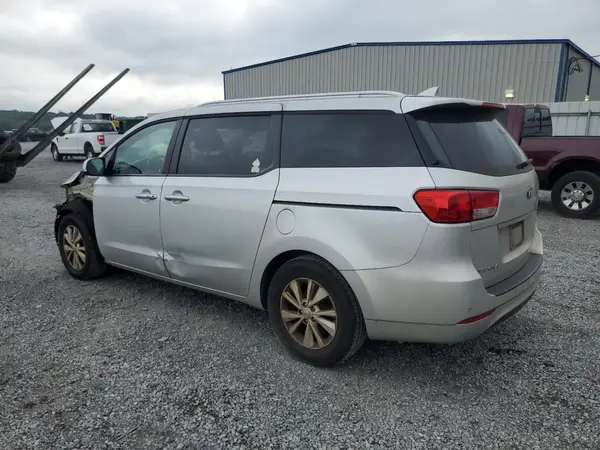 KNDMB5C1XJ6397762 2018 KIA SEDONA - Image 2