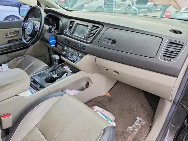 KNDMB5C1XJ6403043 2018 KIA SEDONA - Image 8