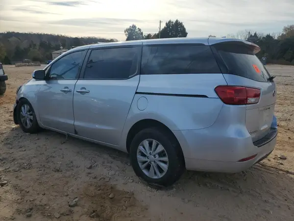 KNDMB5C1XJ6405861 2018 KIA SEDONA - Image 2