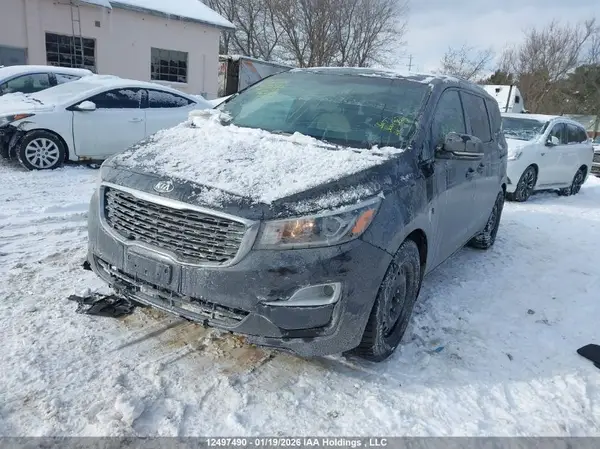 KNDMB5C1XK6453717 2019 KIA SEDONA - Image 2