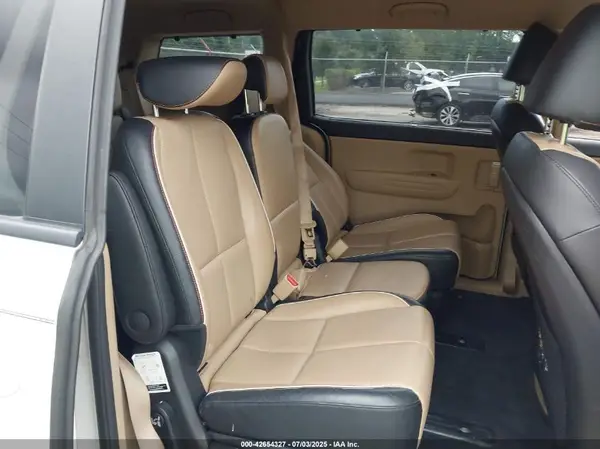 KNDMB5C1XK6500292 2019 KIA SEDONA - Image 8