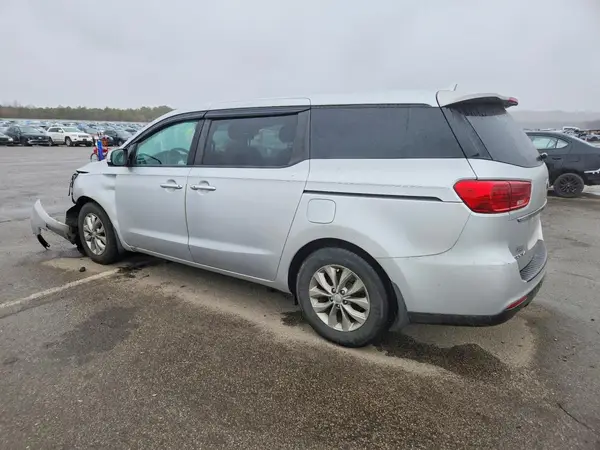 KNDMB5C1XK6533955 2019 KIA SEDONA - Image 2