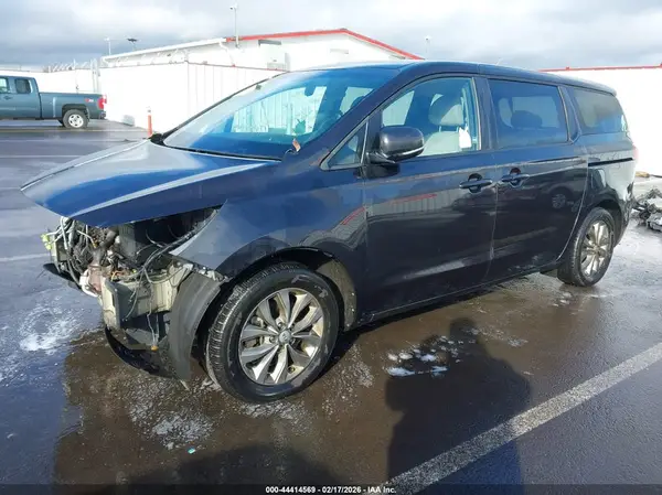 KNDMB5C1XK6548682 2019 KIA SEDONA - Image 2