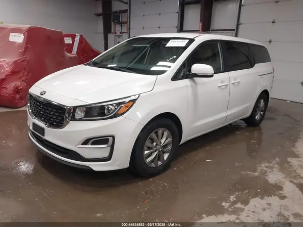 KNDMB5C1XK6553428 2019 KIA SEDONA - Image 2