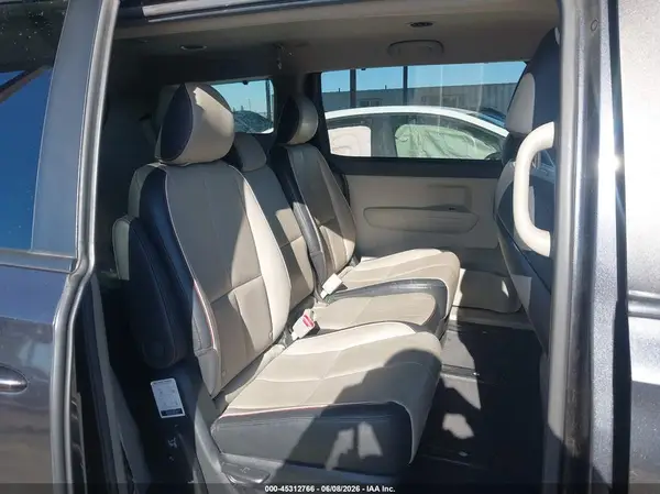 KNDMB5C1XK6559889 2019 KIA SEDONA - Image 8