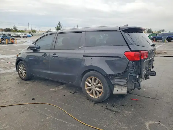 KNDMB5C1XL6574815 2020 KIA SEDONA - Image 2