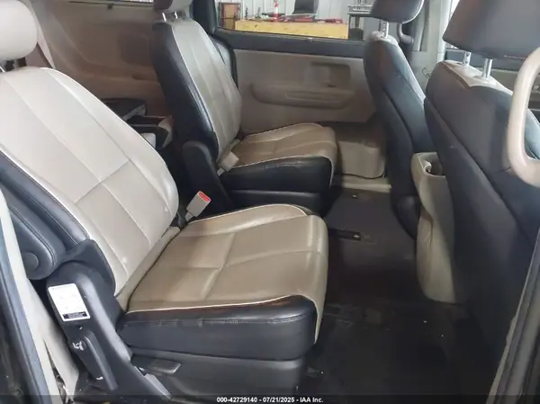KNDMB5C1XL6580064 2020 KIA SEDONA - Image 8