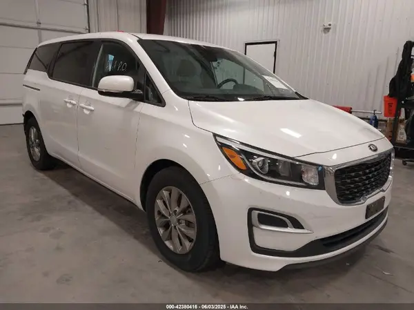 KNDMB5C1XL6581988 2020 KIA SEDONA - Image 1